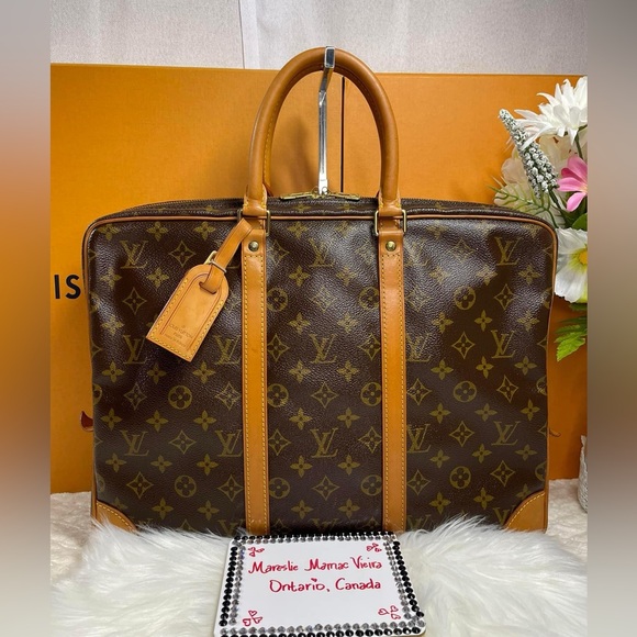 ❌SOLD❌ 🌸PORTE DOCUMENTS VOYAGE HANDBAG  MONOGRAM - Picture 1 of 16
